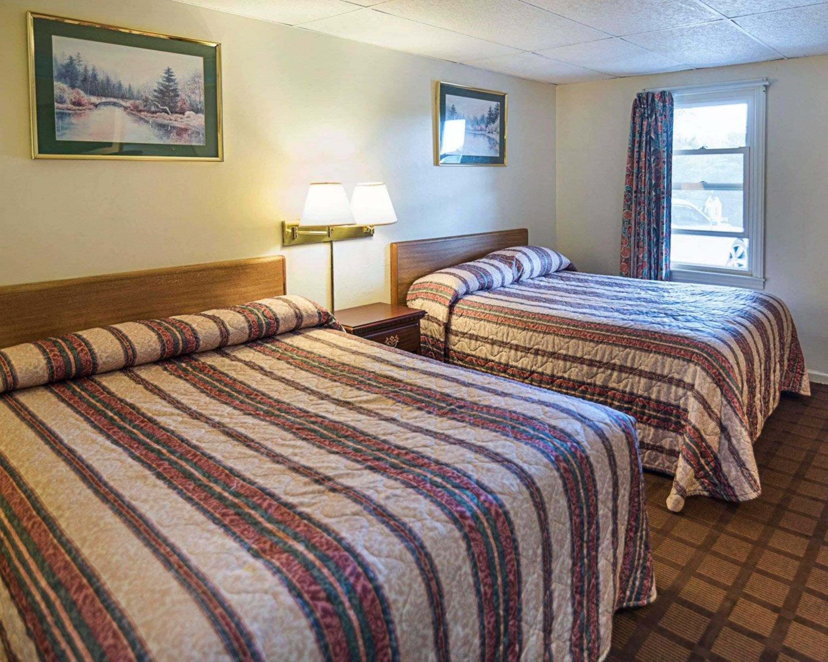 Rodeway Inn Westminster Buitenkant foto